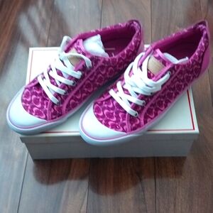 Coach women tennis shoe berry multi color. NWOT
